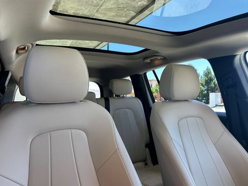 Certified 2023 Mercedes-Benz GLB 250 4MATIC image 21