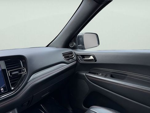 Used 2023 Dodge Durango GT image 27