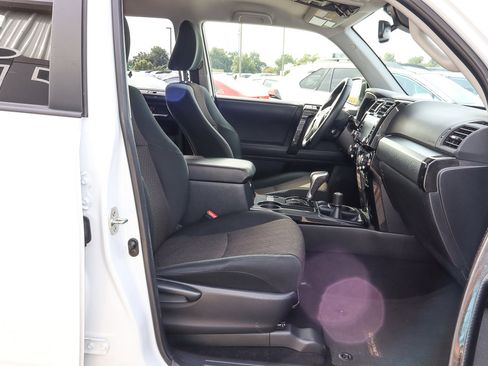 Used 2024 Toyota 4Runner TRD Off-Road image 24