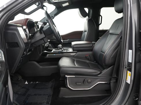 Used 2022 Ford F150 Lariat w/ Max Trailer Tow Package image 19