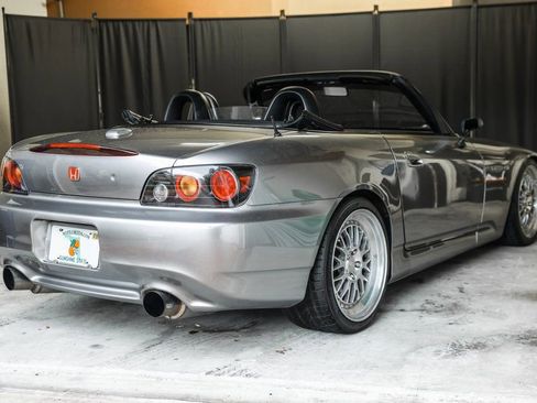 Used 2005 Honda S2000 image 15