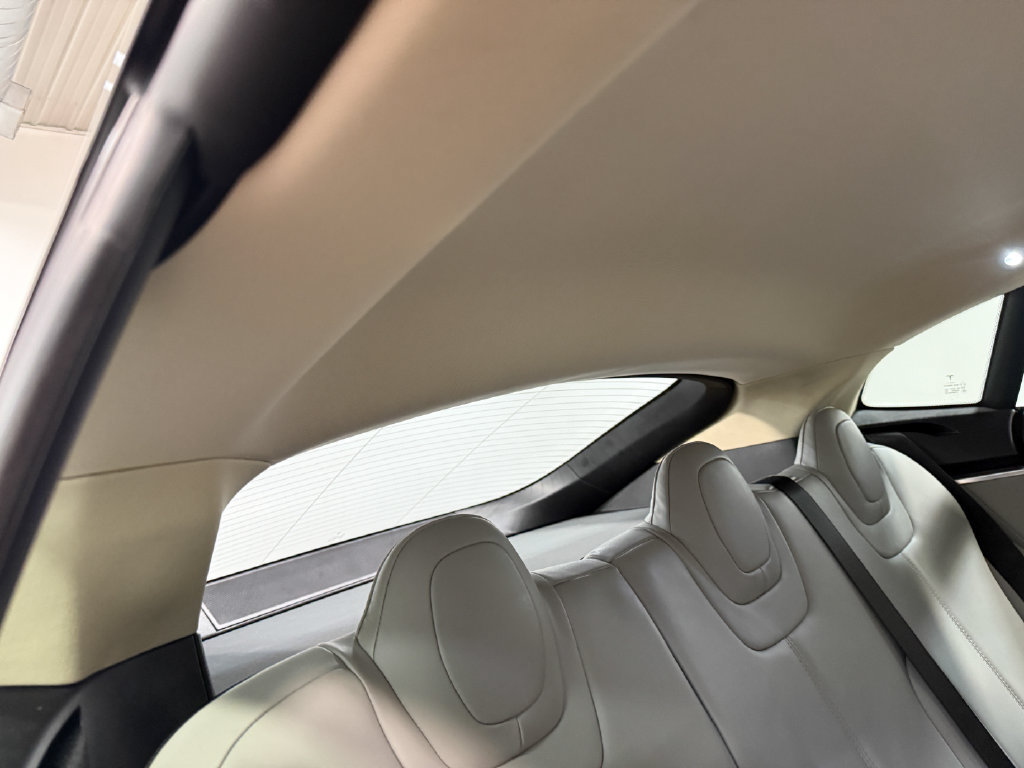 Used 2013 Tesla Model S Performance RWD image 55