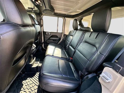 Used 2022 Jeep Wrangler Unlimited Sahara w/ Cold Weather Group image 23