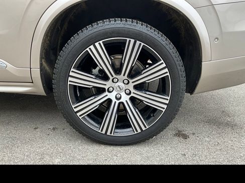 Certified 2023 Volvo XC90 B6 Ultimate w/ Protection Package Premier AWD/4WD image 15