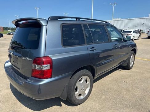 Used 2005 Toyota Highlander Limited AWD/4WD image 10
