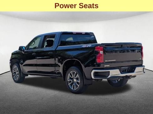 Used 2023 Chevrolet Silverado 1500 LT AWD/4WD image 7