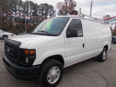 Used 2014 Ford E-250 and Econoline 250 w/ Power Group image 1