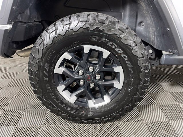 Used 2025 Jeep Wrangler Unlimited Rubicon AWD/4WD image 12