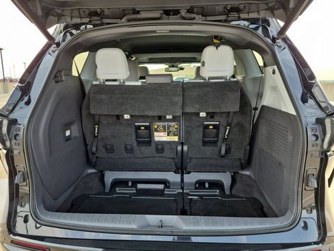 Used 2021 Toyota Sienna XSE FWD image 22