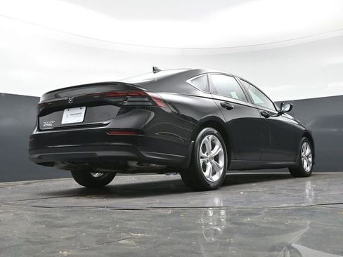 Used 2024 Honda Accord LX image 37