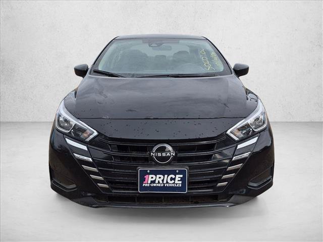 Used 2023 Nissan Versa SV FWD image 2