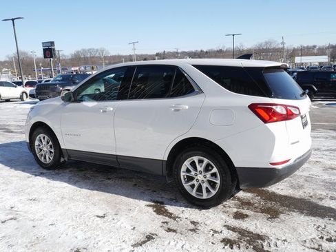 Used 2020 Chevrolet Equinox LT w/ Driver Convenience Package image 8