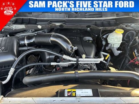 Used 2017 RAM 1500 Express image 31