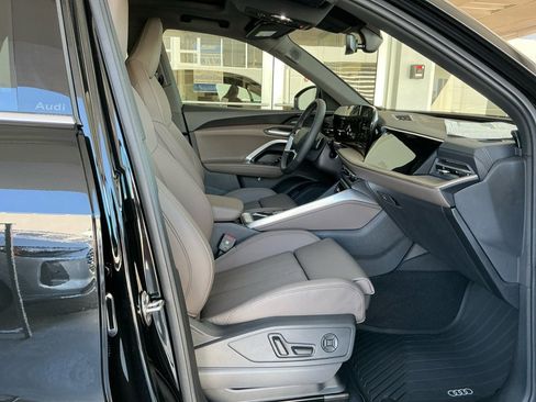 New 2025 Audi Q5 Premium Plus image 27