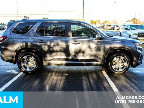 Used 2024 Honda Pilot EX-L image 9