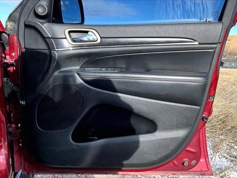 Used 2014 Jeep Grand Cherokee Limited image 27