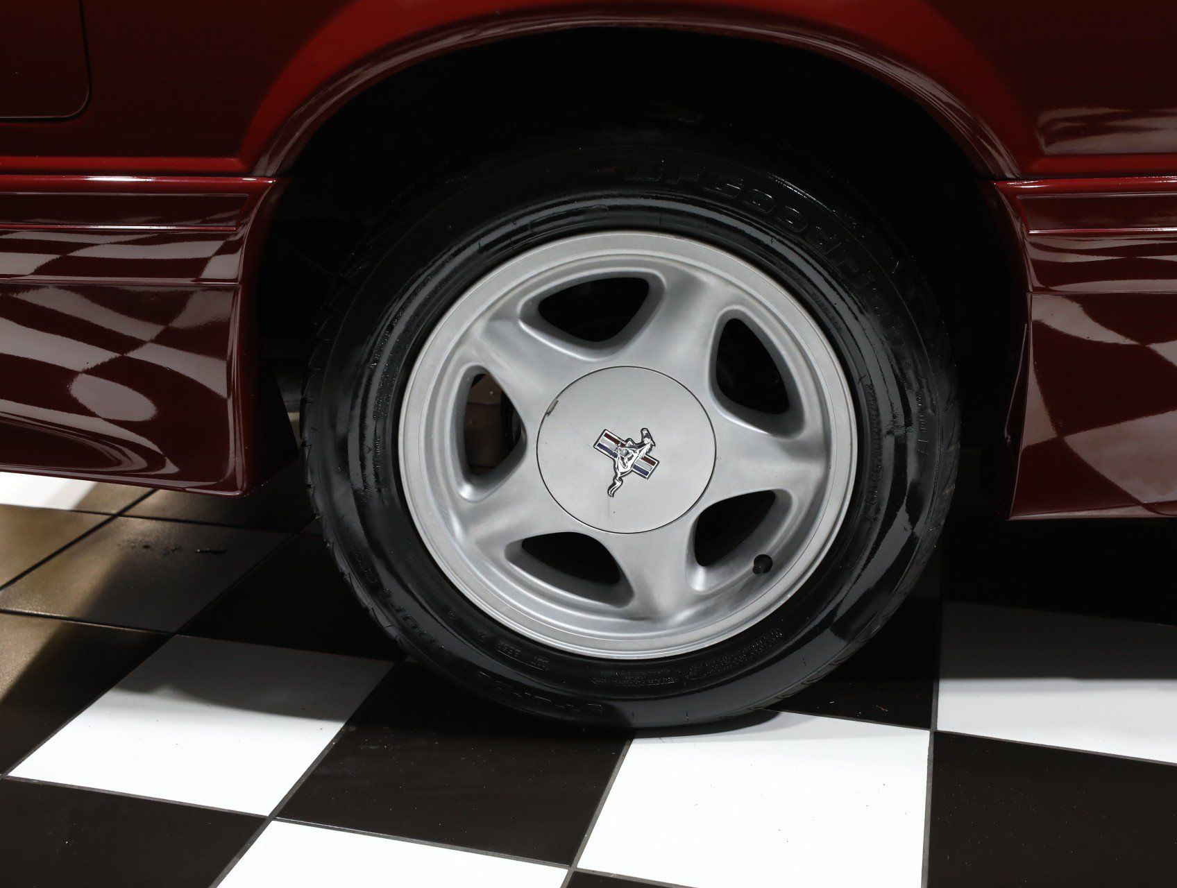 Used 1990 Ford Mustang GT RWD image 35