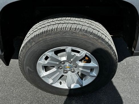 Used 2022 Chevrolet Colorado LT w/ Fleet Safety Package image 16