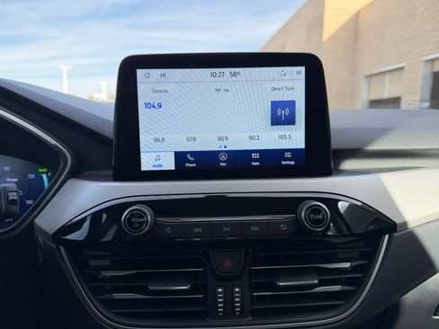 Used 2022 Ford Escape SEL w/ Technology Package image 12