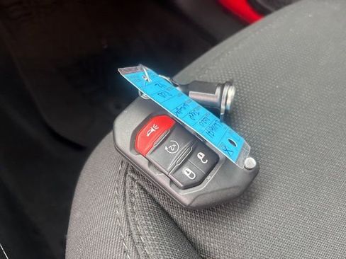 Used 2020 Jeep Wrangler Unlimited Sahara w/ Uconnect 4C Nav & Sound Group image 34