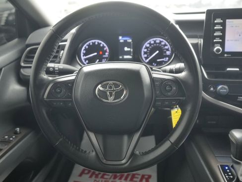 Used 2023 Toyota Camry SE image 15