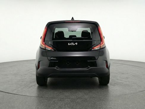 Used 2025 Kia Soul LX w/ LX Technology Package image 7