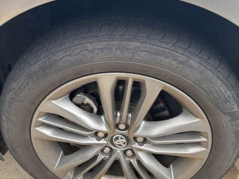 Used 2017 Toyota Camry SE FWD image 27