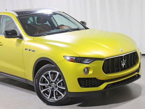 Used 2017 Maserati Levante S image 2