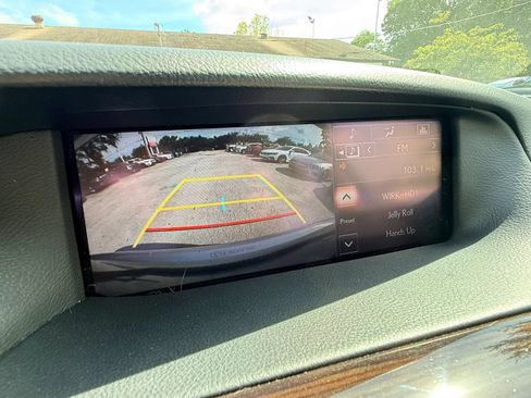 Used 2015 Lexus LS 460 w/ Comfort Package RWD image 24