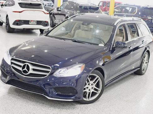 Used 2016 Mercedes-Benz E 350 4MATIC Wagon w/ Premium Package image 4
