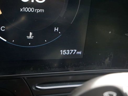 Used 2025 Hyundai Kona Limited AWD/4WD image 20