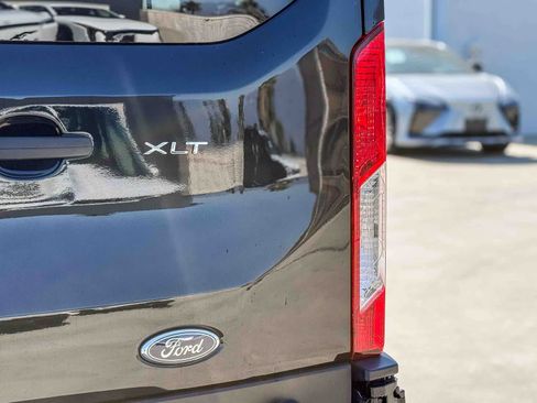 Used 2024 Ford Transit 350 XLT RWD image 12