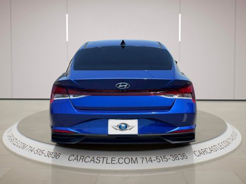 Used 2021 Hyundai Elantra SEL FWD image 5