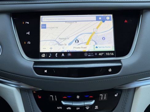 Used 2024 Cadillac XT5 Premium Luxury w/ Technology Package AWD/4WD image 18