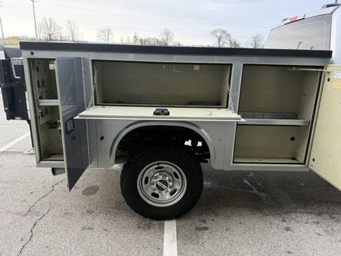 Used 2021 Ford F250 XL w/ Power Equipment Group image 14