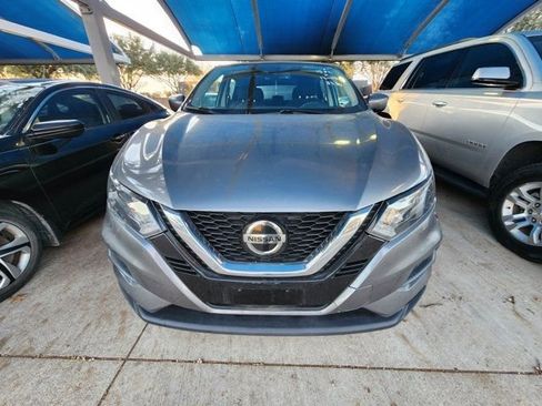 Used 2021 Nissan Rogue Sport S image 2