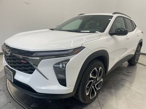 Used 2025 Chevrolet Trax RS w/ Driver Confidence Package image 29