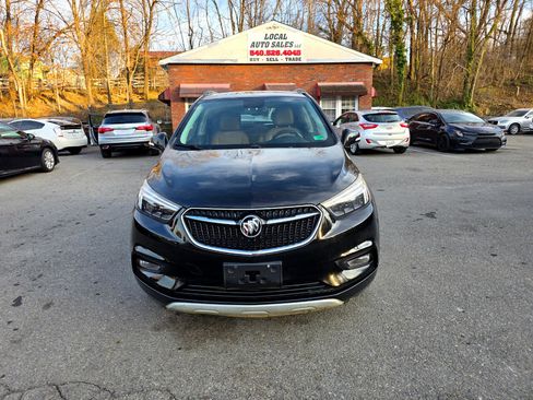 Used 2017 Buick Encore Essence image 2