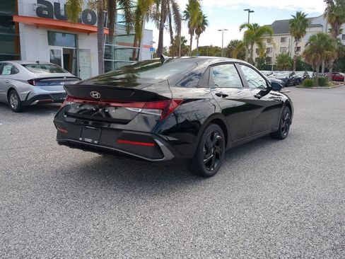 New 2026 Hyundai Elantra SEL Sport Premium FWD image 7