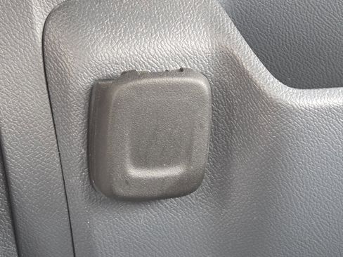 Used 2020 Chevrolet Bolt LT FWD image 7