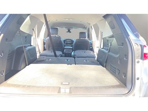 Used 2019 Chevrolet Traverse LT w/ LT Premium Package image 21