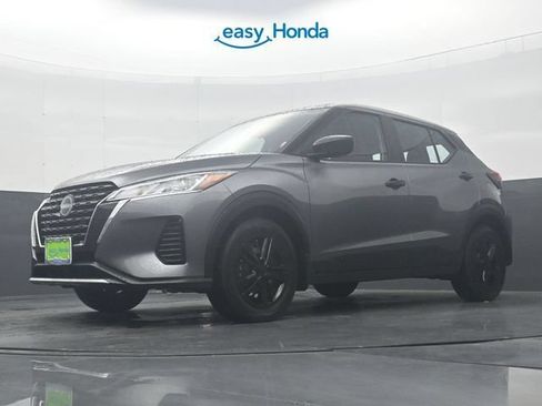 Used 2024 Nissan Kicks S FWD image 28