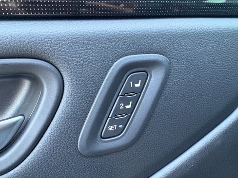 Certified 2025 Honda Pilot Black Edition image 10