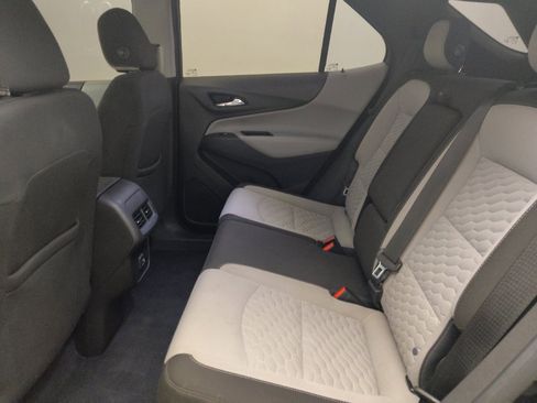 Used 2020 Chevrolet Equinox LS w/ LPO, Cargo Package FWD image 18