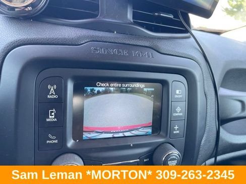 Used 2015 Jeep Renegade Latitude w/ Popular Equipment Group AWD/4WD image 9