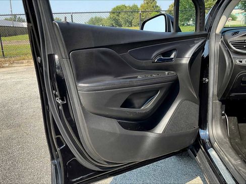 Used 2020 Buick Encore Preferred image 20