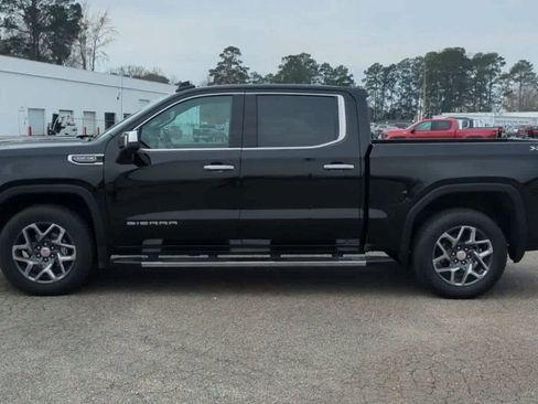 Certified 2024 GMC Sierra 1500 SLT w/ SLT Premium Plus Package image 5