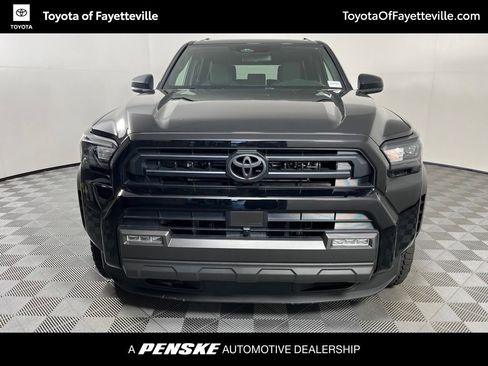 Used 2026 Toyota 4Runner SR5 RWD image 7