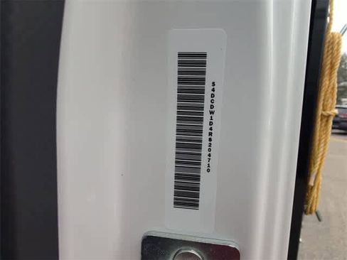 Used 2024 Chevrolet Low Cab Forward image 30