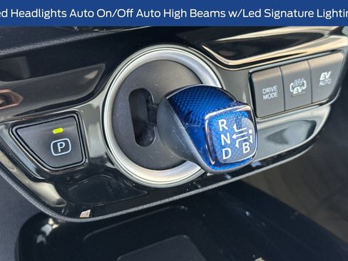 Used 2020 Toyota Prius Prime XLE FWD image 28